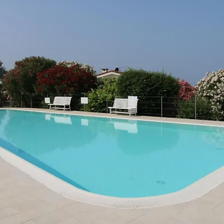 Eden 1 Apartman *